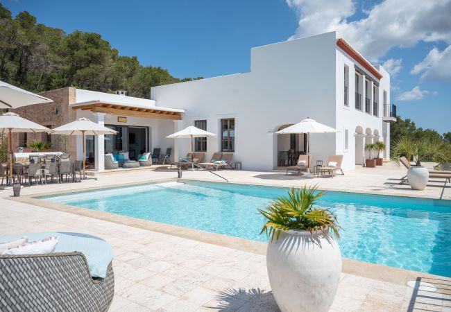 Villa en Santa Eulalia del Río - VILLA LOURDES